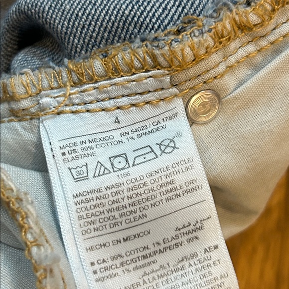 Old Navy// high rise sky hi wide leg, size 4 - Picture 3 of 4